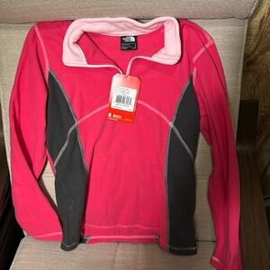 North Face NWT size L glacier 1/4 zip